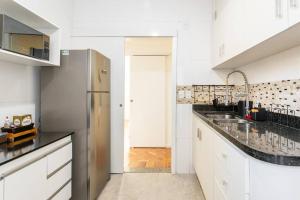 Renewed at Copacabanas heart 250m from the beach