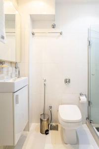 Renewed at Copacabanas heart 250m from the beach