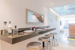 LOFT ULTRA Moderno y Minimalista con 2 Camas KING Size