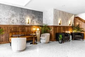 The Phenix Historic DTWN Hotel, King Bed, Room # 309 - Old Town