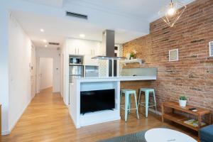 Bright and cozy flat in the heart of the city