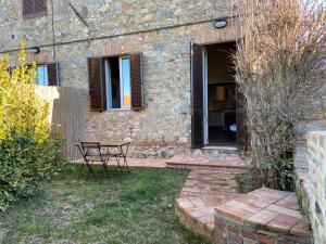 Studio with Garden View