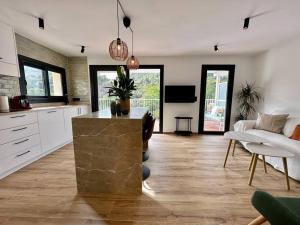 Apartamento Moderno con gran terraza" GREGAL"