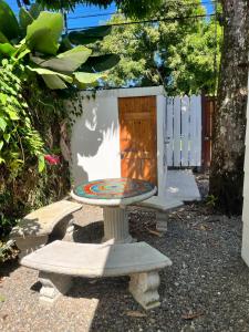 Casita Miss Sam en el Centro de Puerto Viejo