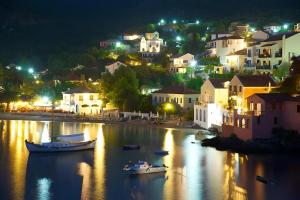 Dionos Villa with Jacuzzi