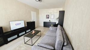 Cozy Apartments - Panoramic Suites near Coresi Mall #Brasov