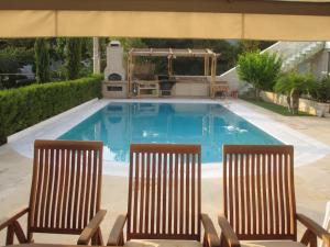 Luxurious Family friendly Villa Anavyssos