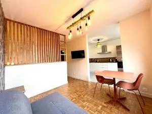 L'universitaireI CampusI Parking - 日尔