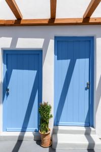 ELEVEN KEYS APARTMENTS