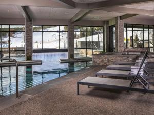 Grand Colorado on Peak 8 - 2 bedroom ski-inski-out