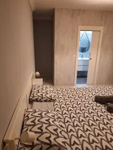 OCEAN VIEW Quartos - Monte Negro