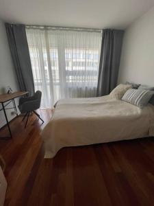 Great 2 BDR apartment, prestigious location in the center of Warsaw.