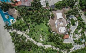 Villa Alma - Beachfront Exclusive Villa in Cancun by Solmar Rentals