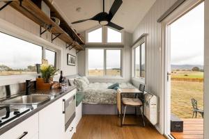 Hounds Run Vineyard - Tiny House in the Grampians