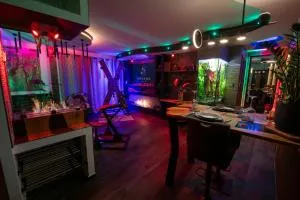 Love And Sex Room - Versonnex