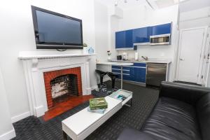 Stylish Newbury Street Studio, #2