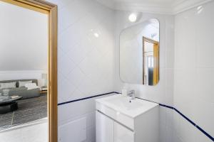 WHome Surfers Paradise Retreat: Digital Nomads & Remote Workers