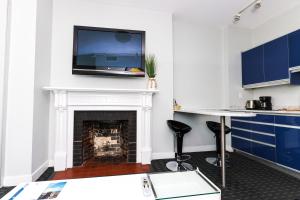 Furnished Newbury Street Studio, #6