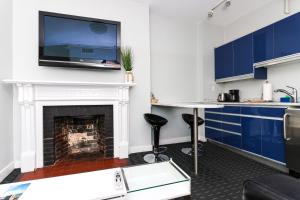 Furnished Newbury Street Studio, #6