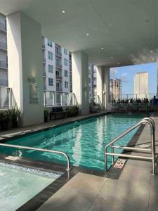 Boutique Condo in DT Miami Perfect for CouplesFam