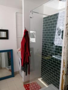 Appartements Quiet and spacious 90 m loft in Bagnolet : photos des chambres