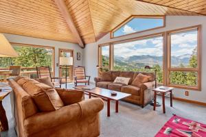 Aspen Spirit Vacation Home at Windcliff home