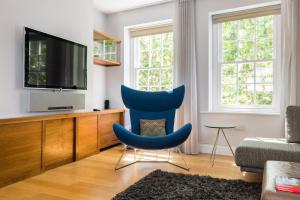 London Is Yours - 2 Bedroom in Kensington