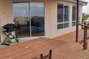 Sea Breeze at Vivonne