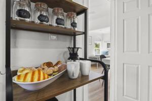 Palm Wave Says - Designers Stay - No Extra Fees