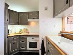 Appartement rénové 2 pièces au pied des pistes, idéal pour 7 personnes - FR-1-267-285