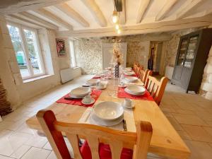 Gîte de charme avec piscine chauffée, salle de jeux, et salle de fitness proche du lac de Rillé - FR-1-381-563