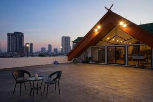 Rooftop Paradise & Koi Pond-6BR Hideaway@Icon Siam