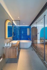 V Boutique Hotel - Complimentary refreshments