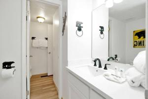 Chairlift Lodge Bg Bear~ Walk to Lift Condo~