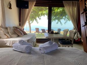 Artsy Wooden Cottage