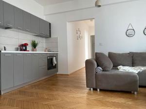 2 bedroom apartment with terrace in City Center