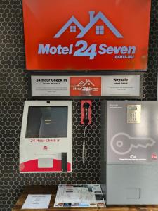 Motel24Seven and Apartments