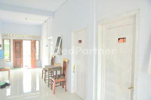 RedDoorz at Fanta Homestay Lumajang