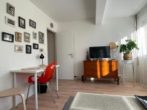 Appartements Appartement Paris-Orly aeroport : photos des chambres