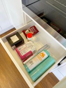 Browns Bay Spacious Retreat- near Beach & Shopping