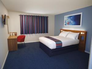 Single Room room in Travelodge Limerick Castletroy
