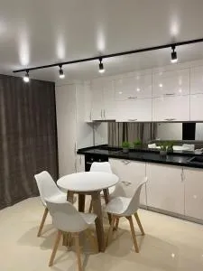 Трёхкомнатные апартаменты - Zhilandy