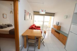 DIFFERENTFLATS Aquario