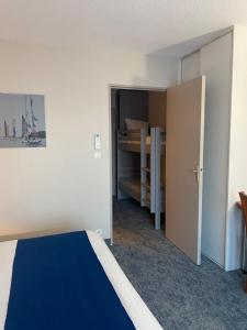 Hotels The Originals Boutique, Hotel Admiral's, Les Sables-d'Olonne : photos des chambres