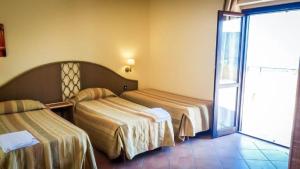 Villaggio Porto Rhoca