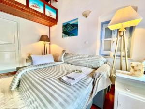 Nikolakis, Seafront- Harbor view