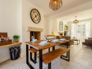 3 Bed House With Hot Tub Great Ayton - TOP Terrace