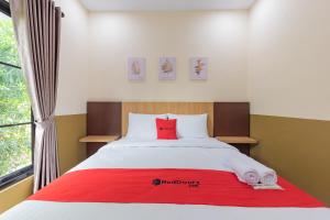 RedDoorz Plus @ La Asiana Guest House