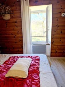 Gîte dOustrac, vue imprenable sur Lac de Maury