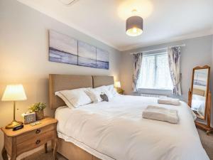 2 Bed in Narberth 84026
